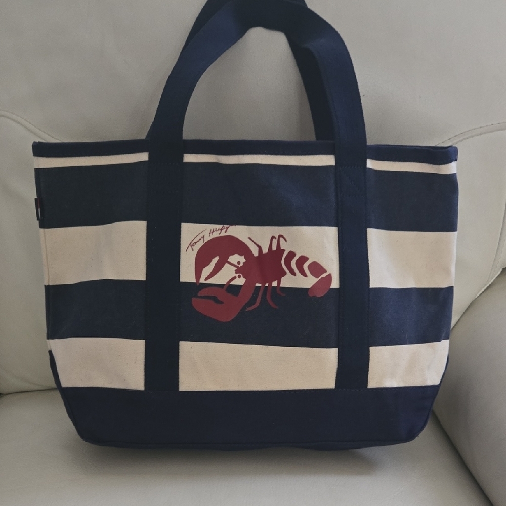 Tommy Hilfiger Navy and Cream Striped Tote - Picture 10 of 12